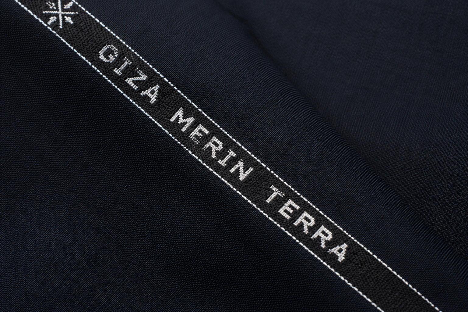 Giza Merin: Timeless Egyptian Cotton Blended with Fine Merino Craftsmanship